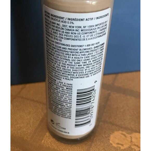 Almay Clear Complexion 4in1 Blemish Eraser Makeup, 200 Buff Clear Calm Control - Picture 2 of 3